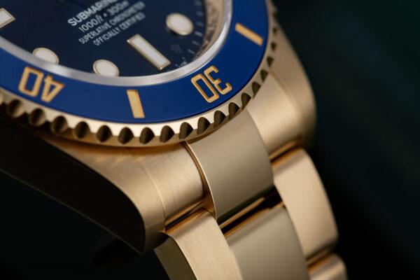 Rolex Submariner Date Oyster, 41 mm, Oystersteel m126618lb-0002