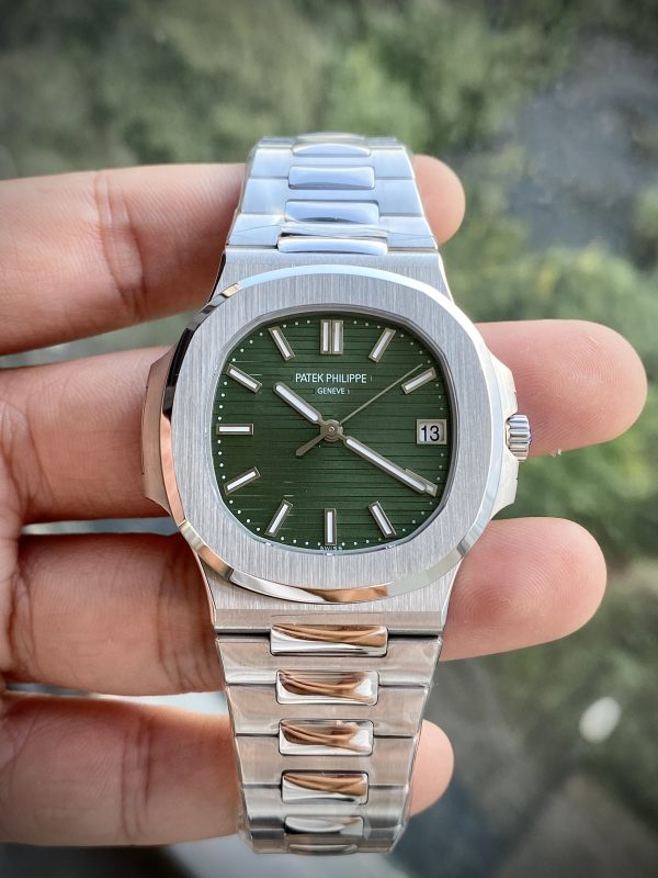 Patek Philippe Nautilus 5711-1A-014  1