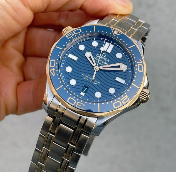 Seamaster Diver 300m Blue yellow gold 42mm